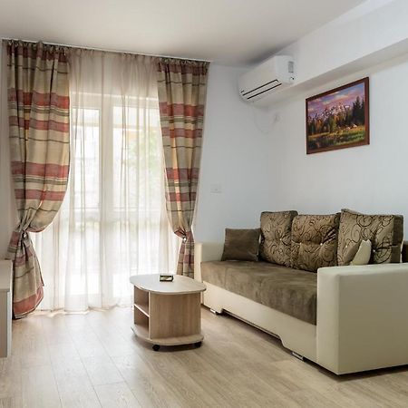 Luxury Apartments Newton By Glam Яссы Экстерьер фото