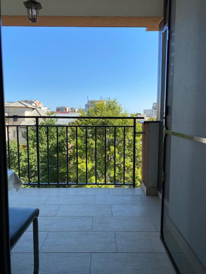 Luxury Apartments Newton By Glam Яссы Экстерьер фото
