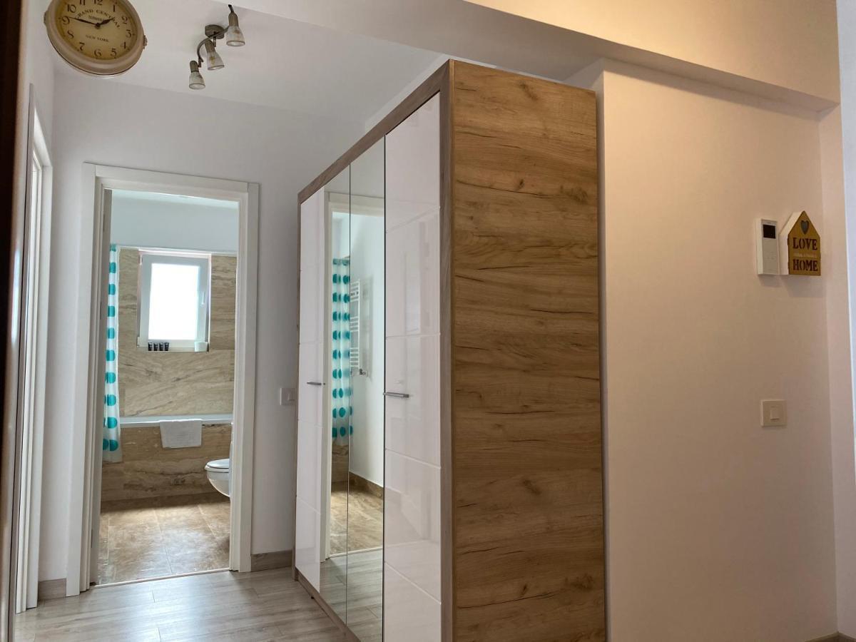 Luxury Apartments Newton By Glam Яссы Экстерьер фото